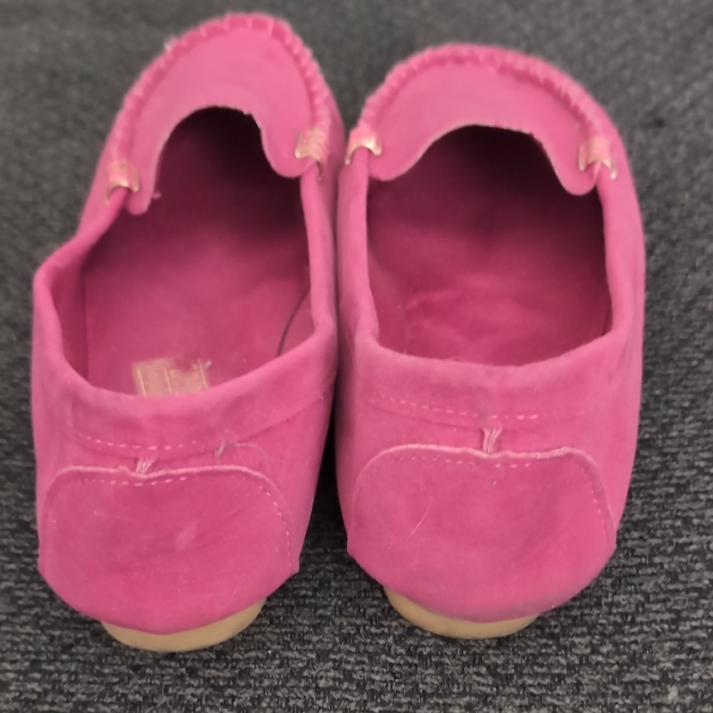 Pink Loafers with Chain Detail - Picture 3 of 5